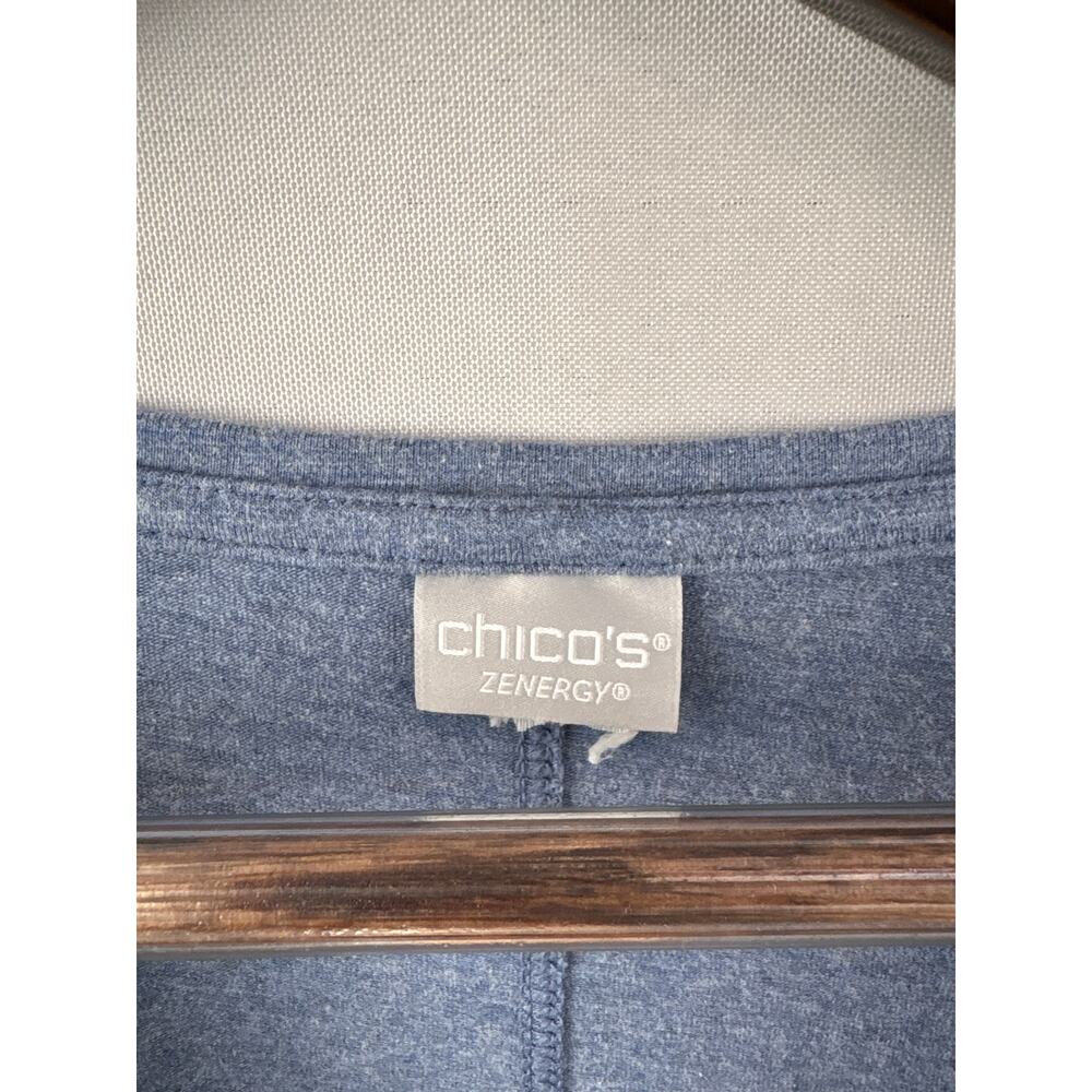 Women’s Chico’s Misty Blue V-Neck Short Sleeve Shirt - Picture 4 of 5